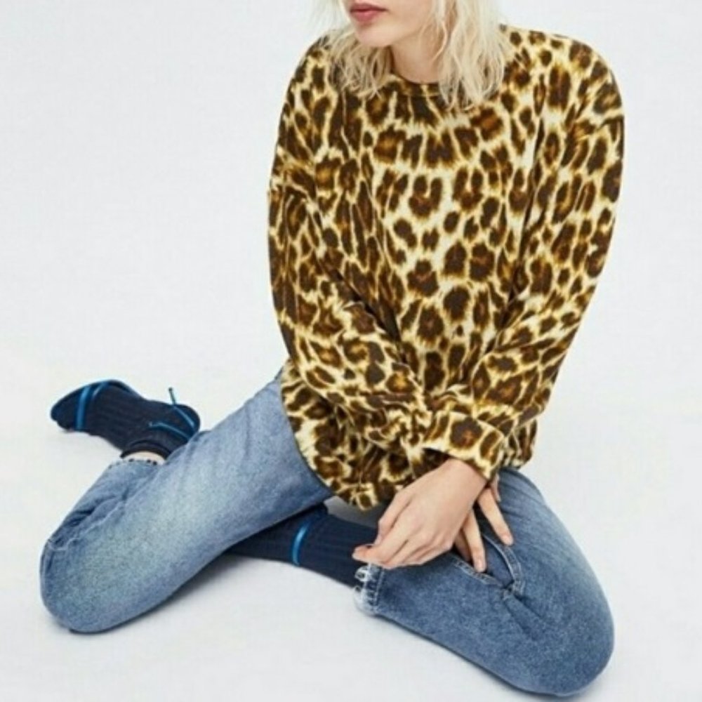 NEW Zara Trafaluc Leopard Animal Print Fuzzy Pullover Sweater S